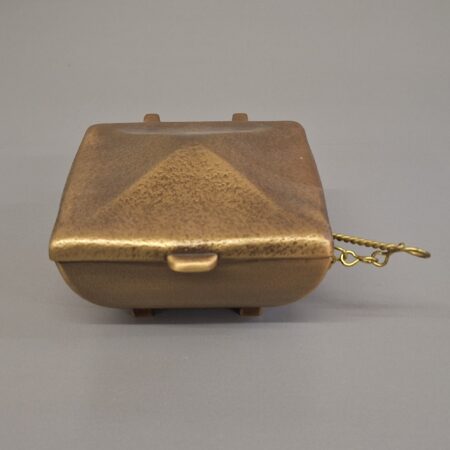 Weihwasserschale aus Bronzeguss Geometrische Prägung