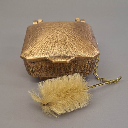 Weihwasserschale aus Bronzeguss